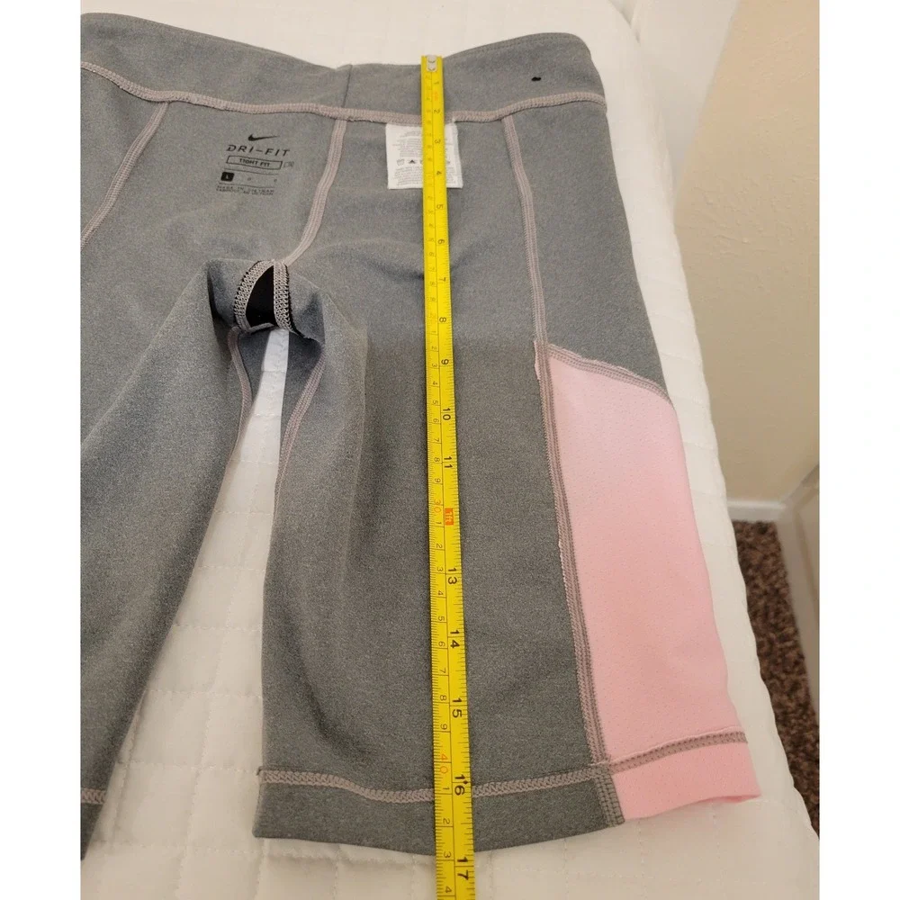 Nike Trophy Dri-FIT Tight Fit Biker Shorts Women's L Grey Pink Athletic Running